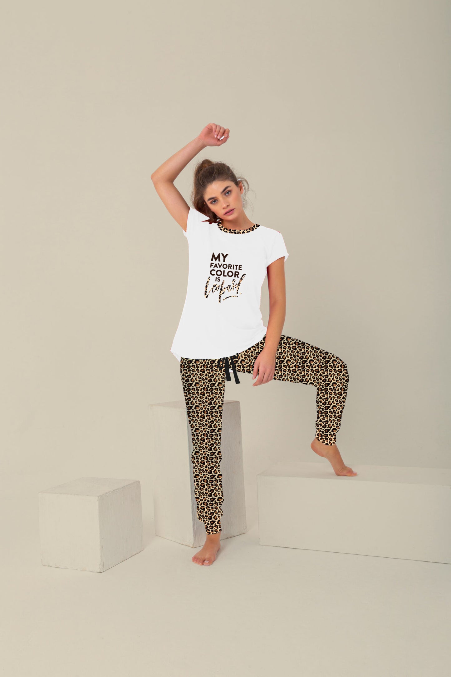 Pigiama mezze maniche e pantalone lungo linea Leopard